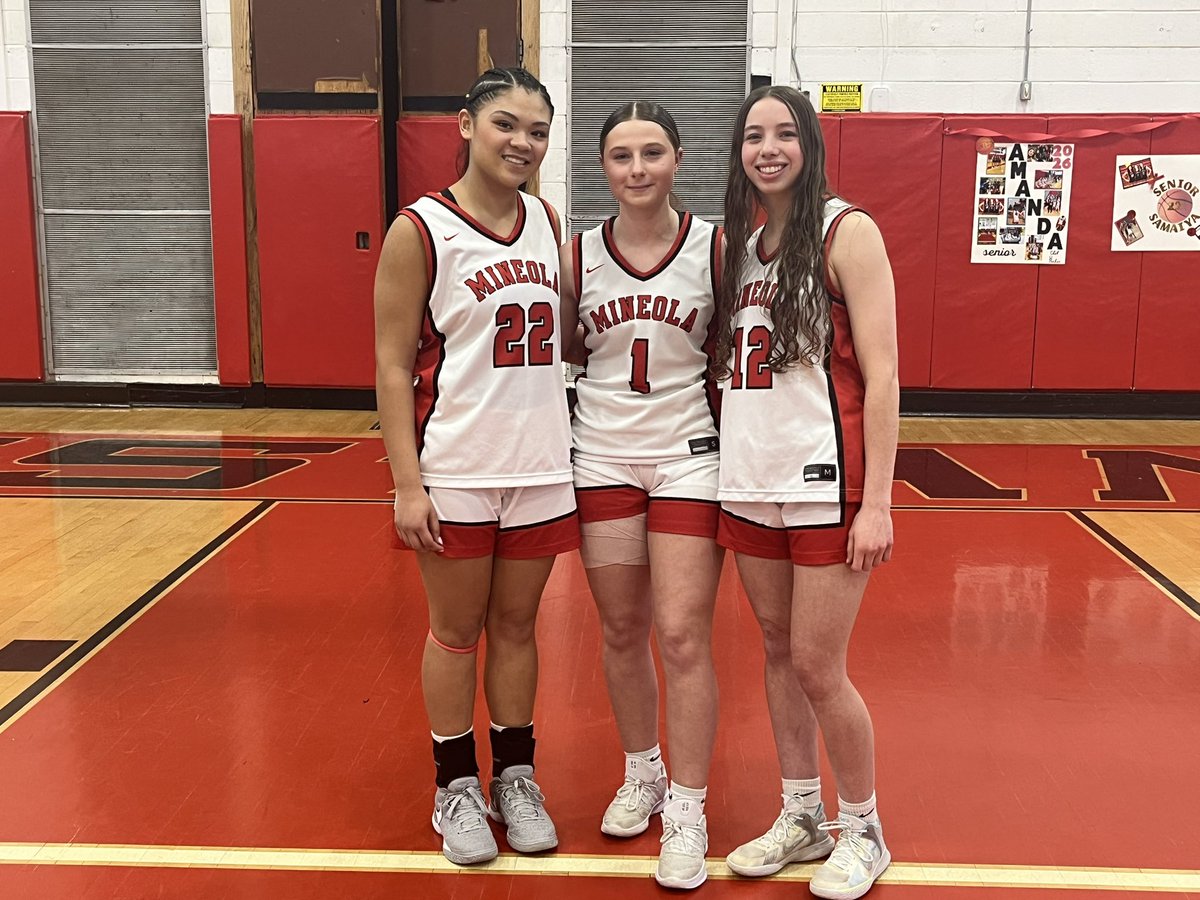 Mineola UFSD tweet media