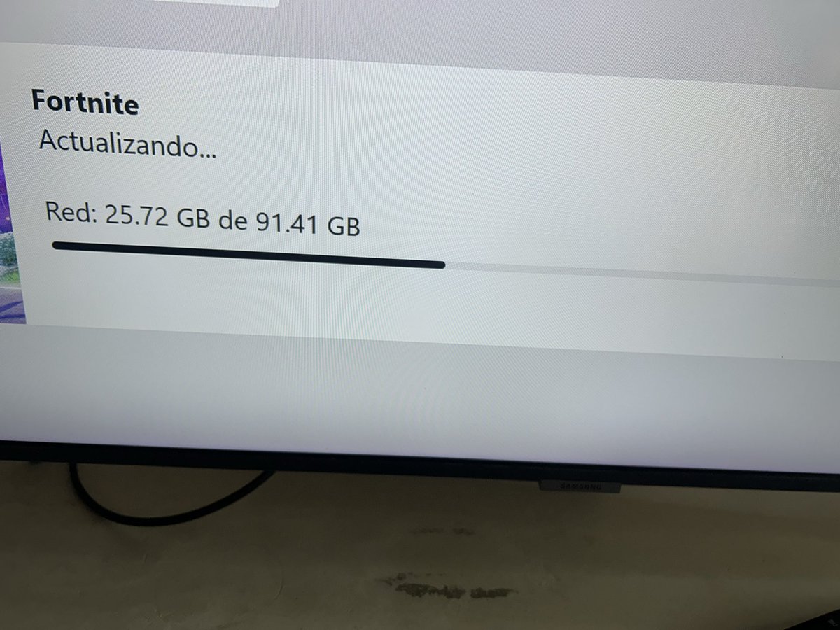 jbtc20's tweet photo. @Jorge_Most Ósea ve eso y no estoy descargando el juego es la actualización lo que pesa eso https://t.co/pufITsQIDl