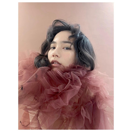 おはようございます。
2月7日(土)
先勝　旧暦12月20日　月齢19.3

いつもよりもかなり遅い朝。
気温は0℃。
曇っていますね。
午後から雪マーク。
予想最高気温は2℃。
寒波が到来しそうです。
明日がピーク。
良き一日を。
今日も宜しく。🙂