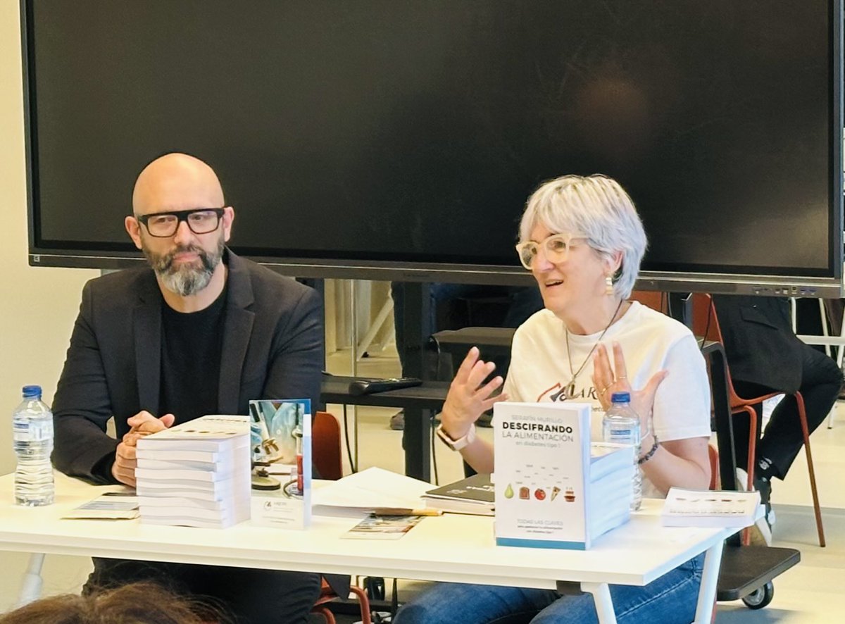 averderapp's tweet image. “Descifrando la alimentación en diabetes tipo 1” Todas las claves para una buena alimentación de @serafinmurillo 
Gracias a @arediabetis por la presentación, y por vuestro constante trabajo ayudando a la investigación 👏👏👏
#NosUneBarcelona