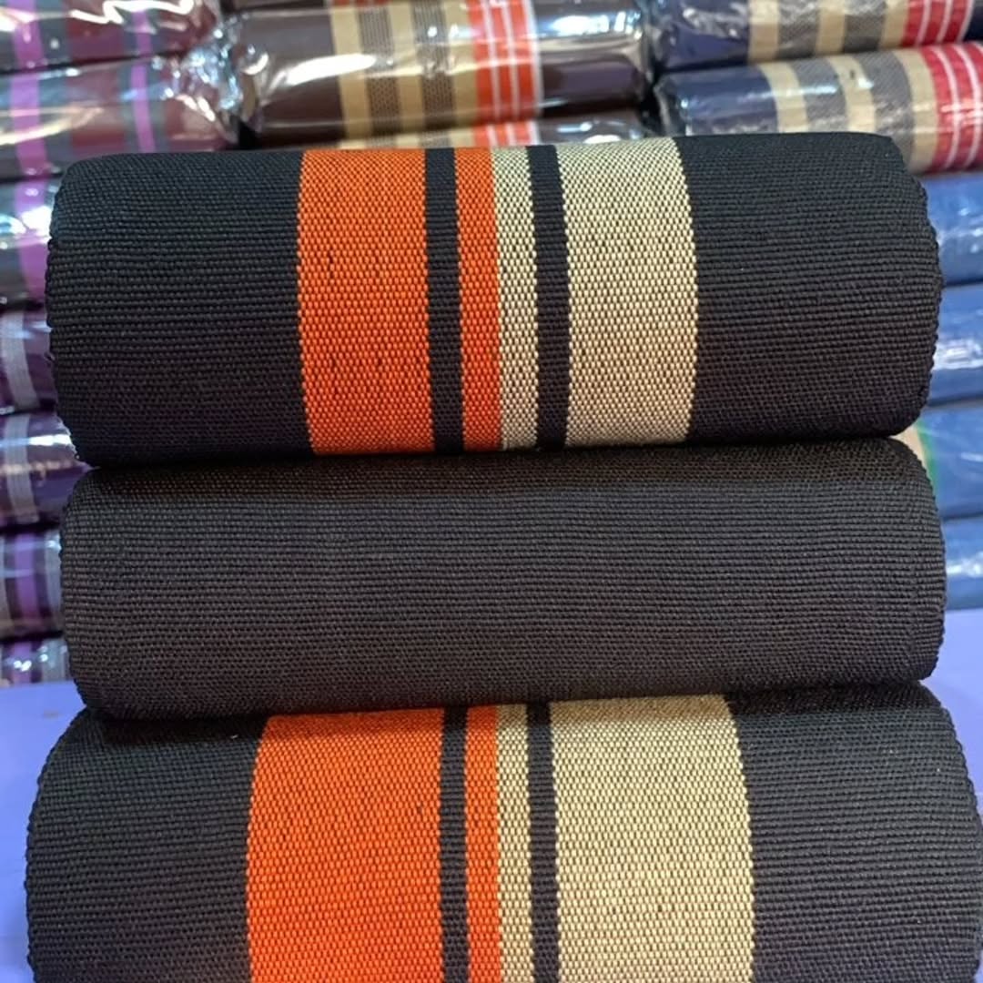 dollapool's tweet photo. @tv3_ghana Smock isn’t fashion. It’s identity.
I sell authentic smock material for people who respect the craft.
No fake feel. No shortcuts.

CALL or WhatsApp 0246657313 https://t.co/xjiRpv1zTY