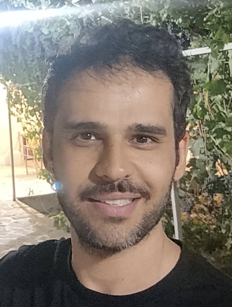 ❗❗URGENT: Right now, #AminPourfarhang a university student abducted during protests and is now facing a death penalty. He is in immediate danger of execution‼️
‼️BE HIS VOICE‼️
#IranMassacre 
#StopExecoutionsInIran