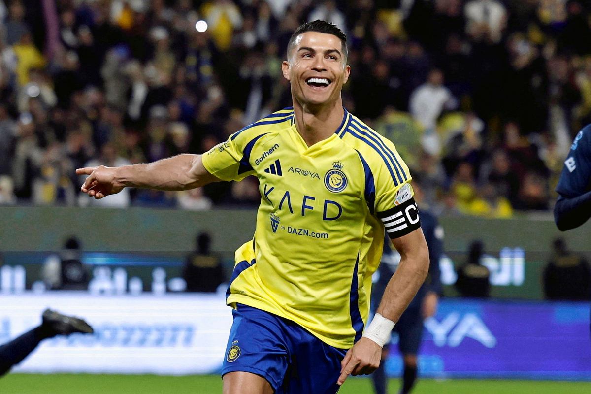 mohammadbinyosf's tweet photo. @curiosidadesdb Should be you know Kareem Binzema,Cristiano Ronaldo , Inigo Martínez,Mohriz,Theo Hernandez  and Malcom 
  They are playing in Saudi league 🇸🇦 ✔️✔️ https://t.co/XG8UWi3VbD