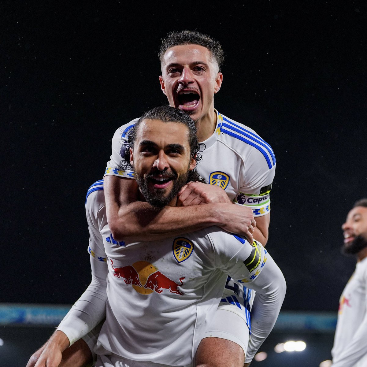 marshyleeds's tweet image. Leeds United’s record with Daniel Farke under the lights at Elland Road (KO, 7.45pm or later)

Played: 21
Wins: 18
Draws: 3
Losses: 0

#LUFC a different beast on night-time matches. 
Nothing quite like it 🤍💛💙