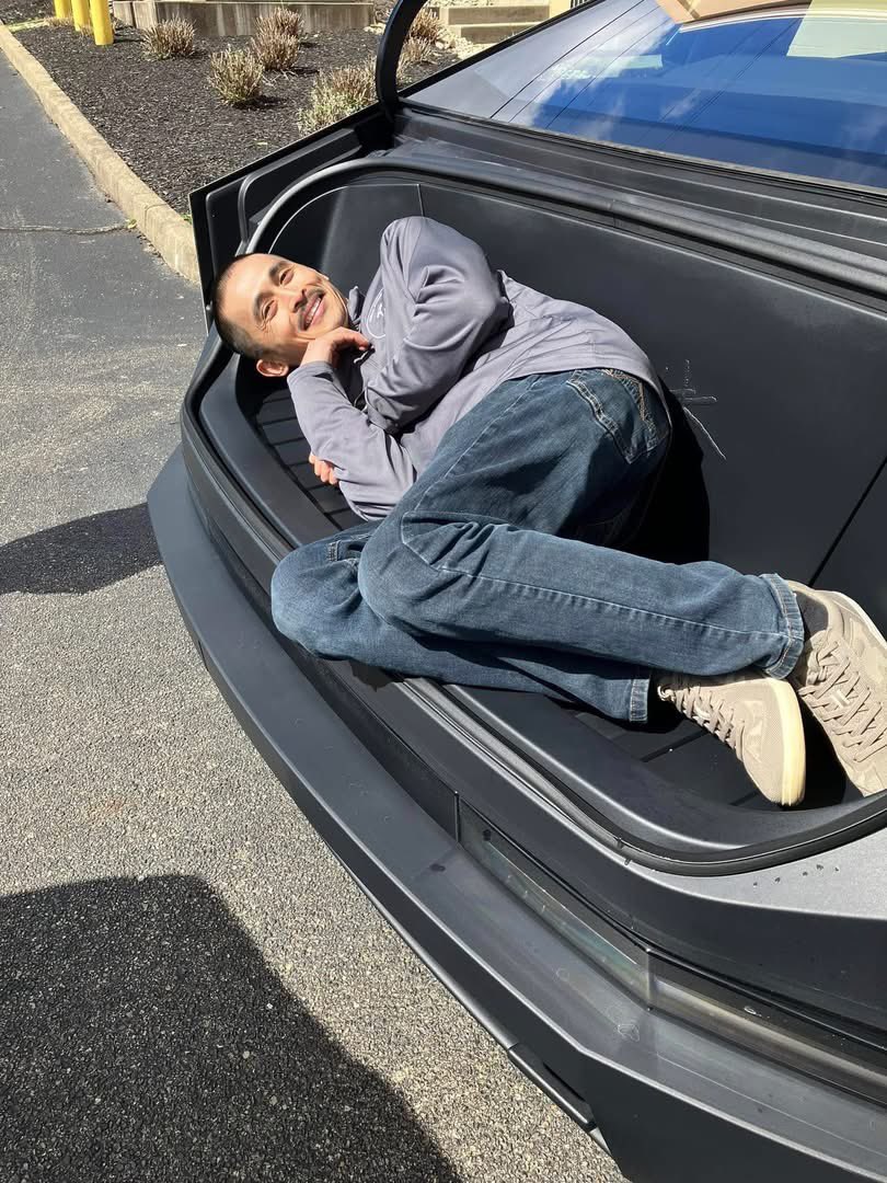 Tesla Owners of Kentucky tweet media