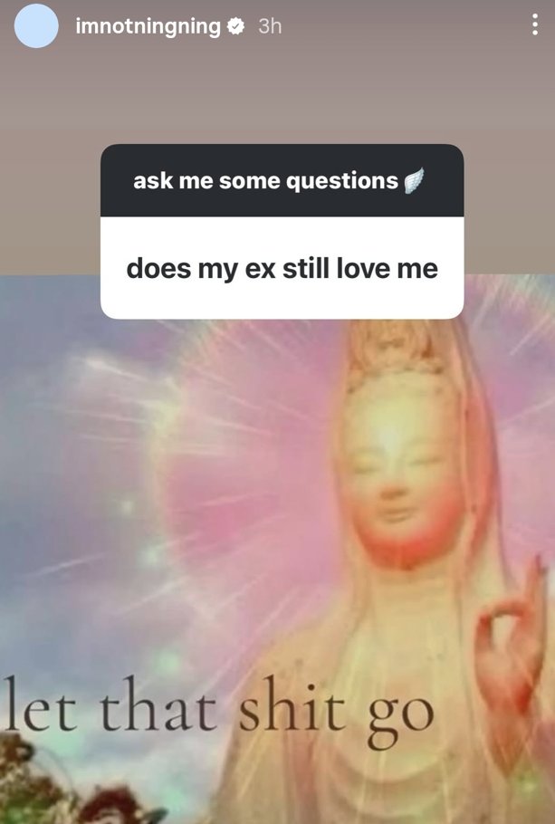 AboutMusicYT's tweet image. aespa's Ningning jokingly shares a meme to a fan asking "does my ex still love me":

"let that s*** go"