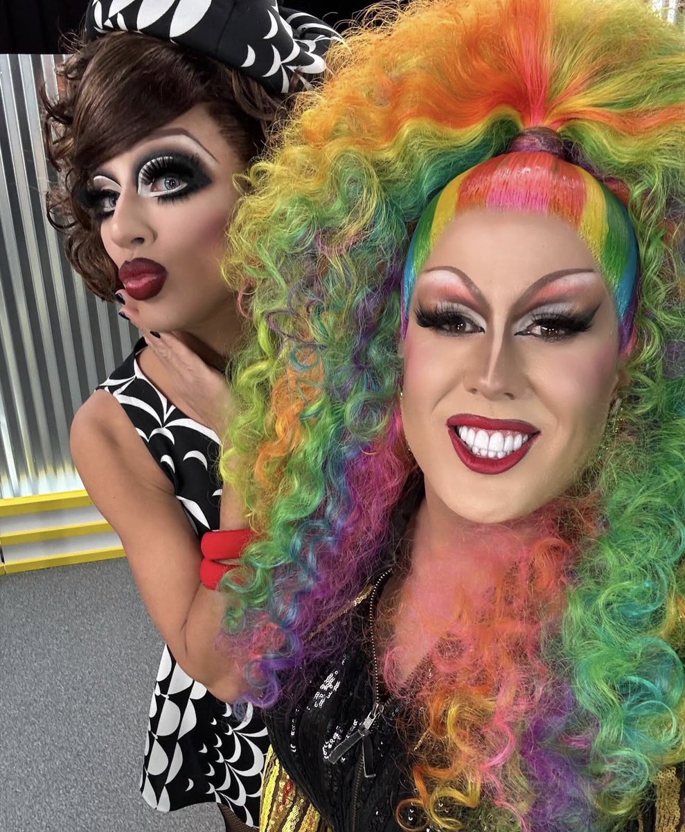 •meg• tweet media