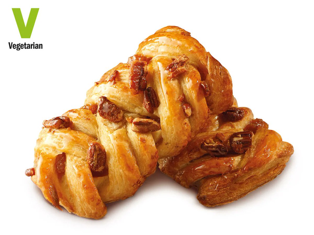 asxjsyx's tweet photo. maple and pecan plait﹔all butter pain au chocolat https://t.co/QkcUh6WlsB