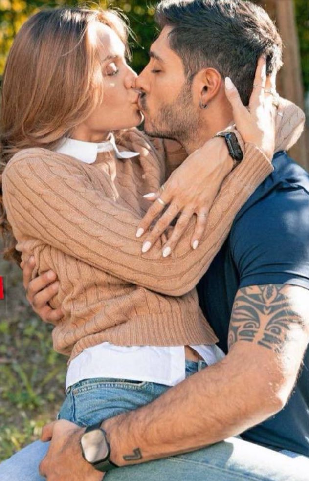 Sempre insieme a voi ❤️
#1annohelevier