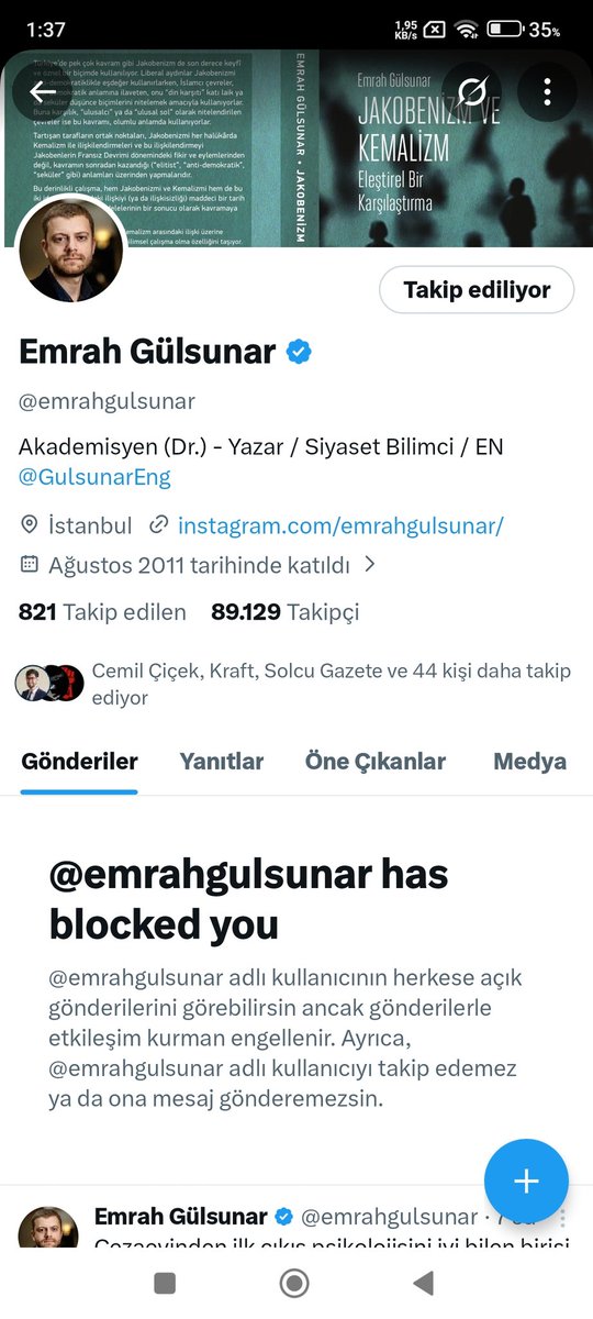 Bu adam <a href="/emrahgulsunar/">Emrah Gülsunar</a> akademisyenmiş. Sanırım Siyaset Bilimci.
Atmış tutmuş, esmiş gürlemiş. Biz de kendisine nezaket kurallarını çiğnemeden bir iki soru sorduk. Dedik ki senin akademisyen olman bir şey fark ettin mi yok üniversite amfisinde değilsin karşında öğrenci yok. Çok