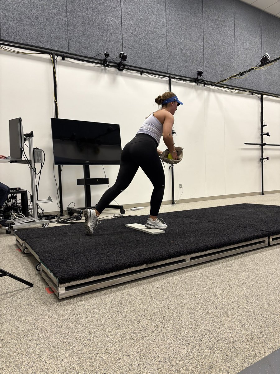 NatZatloukal's tweet photo. Had an awesome experience working with @ogxsoftball @UNOPitchingLab &amp; @drlauramcdonald on my biomechanics assessment!  Can’t wait to use all the feedback to keep becoming a better pitcher! https://t.co/mREFXGU3Hp