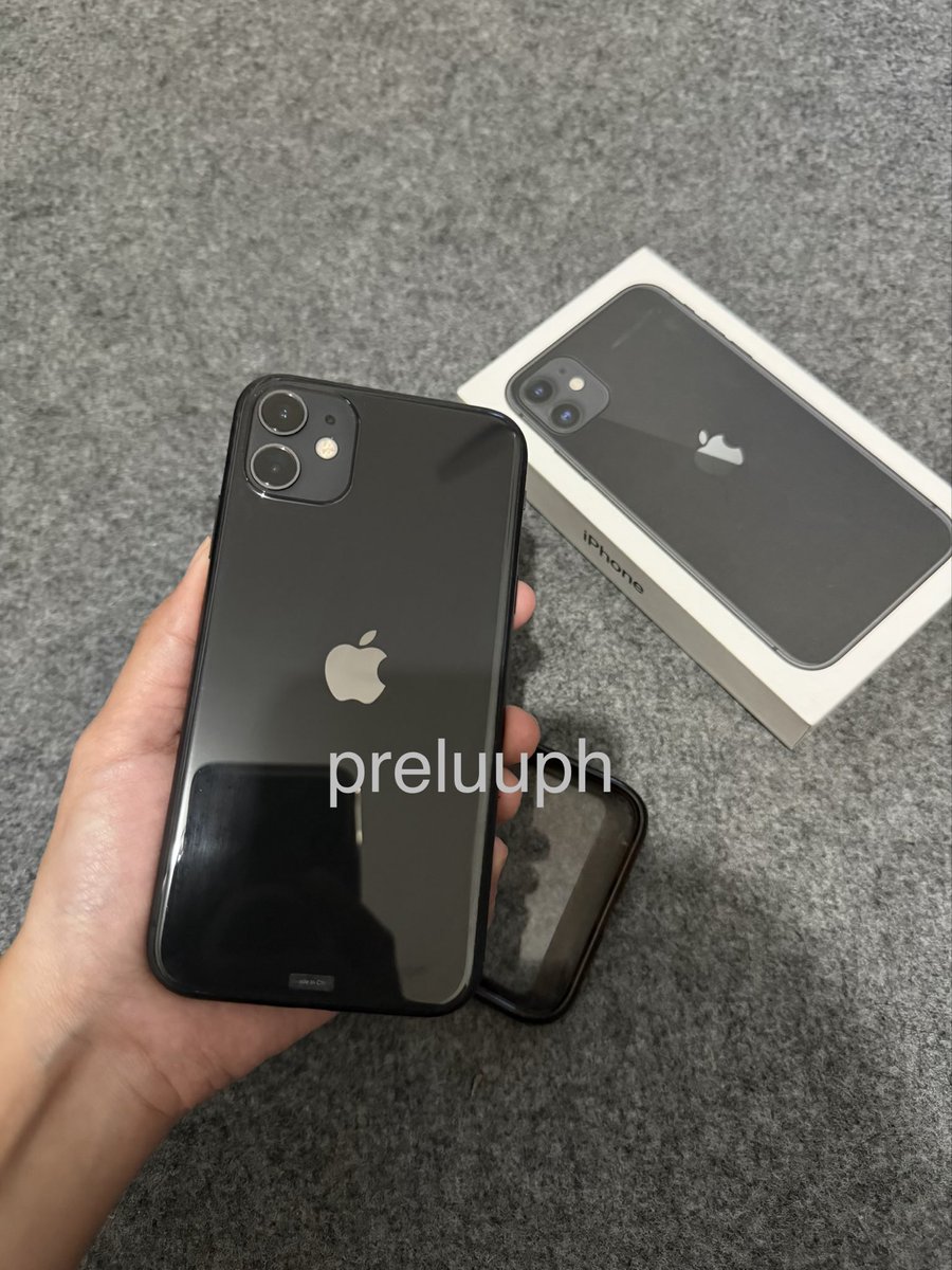 candylyf's tweet photo. wts want to sale iphone 11 64GB ex digimap ori

(pemakaian pribadi) 3.9jt
 (open nego sampe jadi)
-masih mulus (blm pernah ganti part)
-fungsi normal
-true tone &amp; face id
-SIM card
- full set box &amp; usb
-74% battery health
-bisa COD sekitaran padalarang
- free 1 case https://t.co/G9G0beMBKK