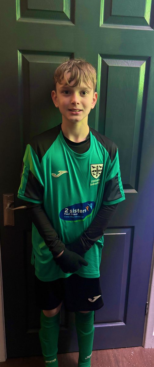 natalie30904's tweet photo. Man of the match for Flintshire schoolboys tonight v Conwy, fantastic work rate from Mason!! #topoftheleague #youngwingmaker @ElfedHS @airbusacademy https://t.co/yL71tcegIz