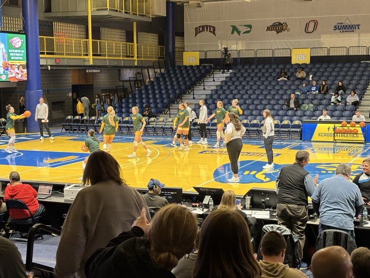 WeAreHolton's tweet photo. We had a great time watching former Holton athlete and alum Jory Collins coach his North Dakota State Bison at UMKC, easy win! Great chance to be part of March Madness! https://t.co/Zc9m2KXTtE
