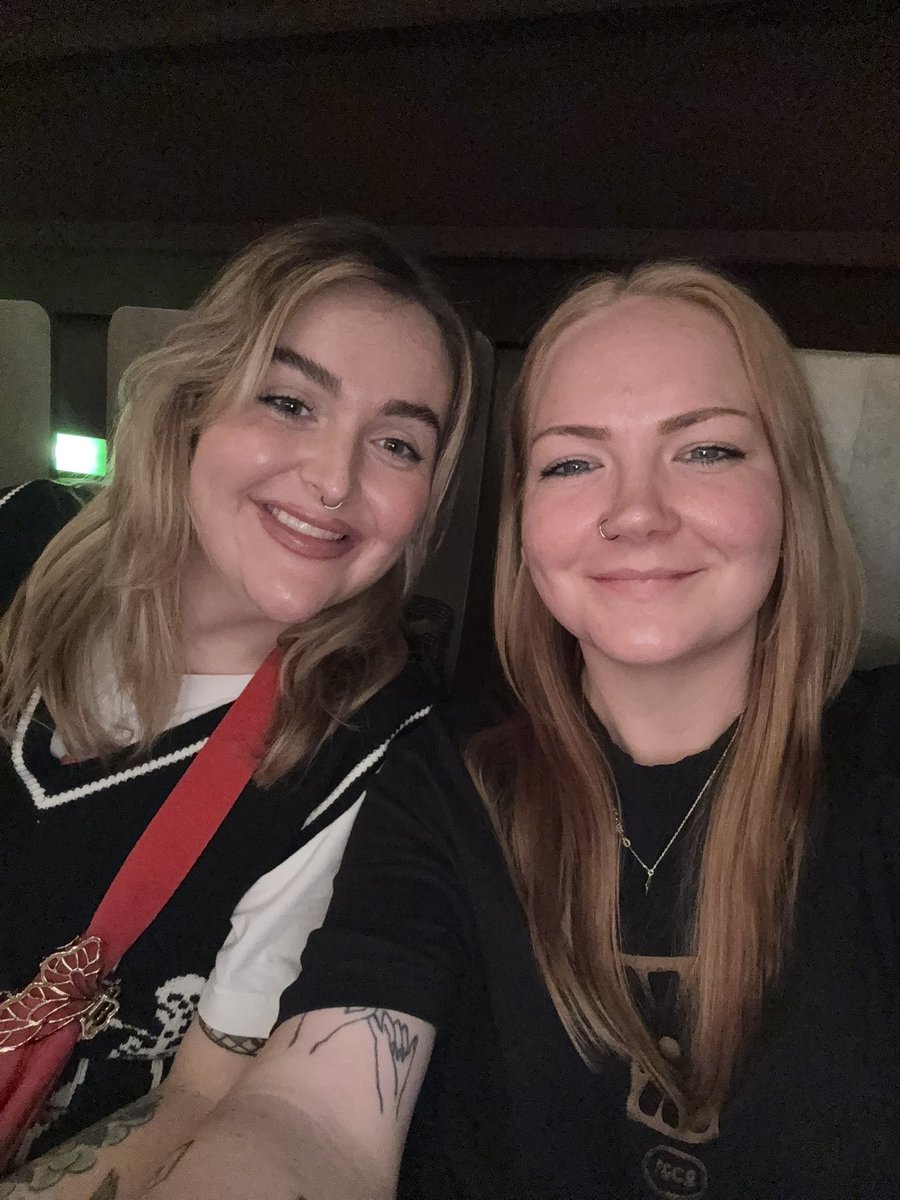 With a bond like no other <a href="/oliviachantelle/">SIMMER ME TIMBERS</a> 

Side note: 12 years apart