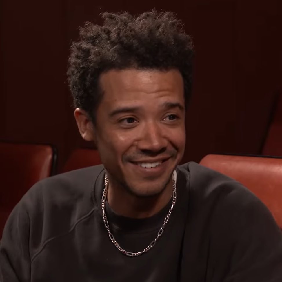 burneredits_'s tweet image. i’m so intrigued by this chain