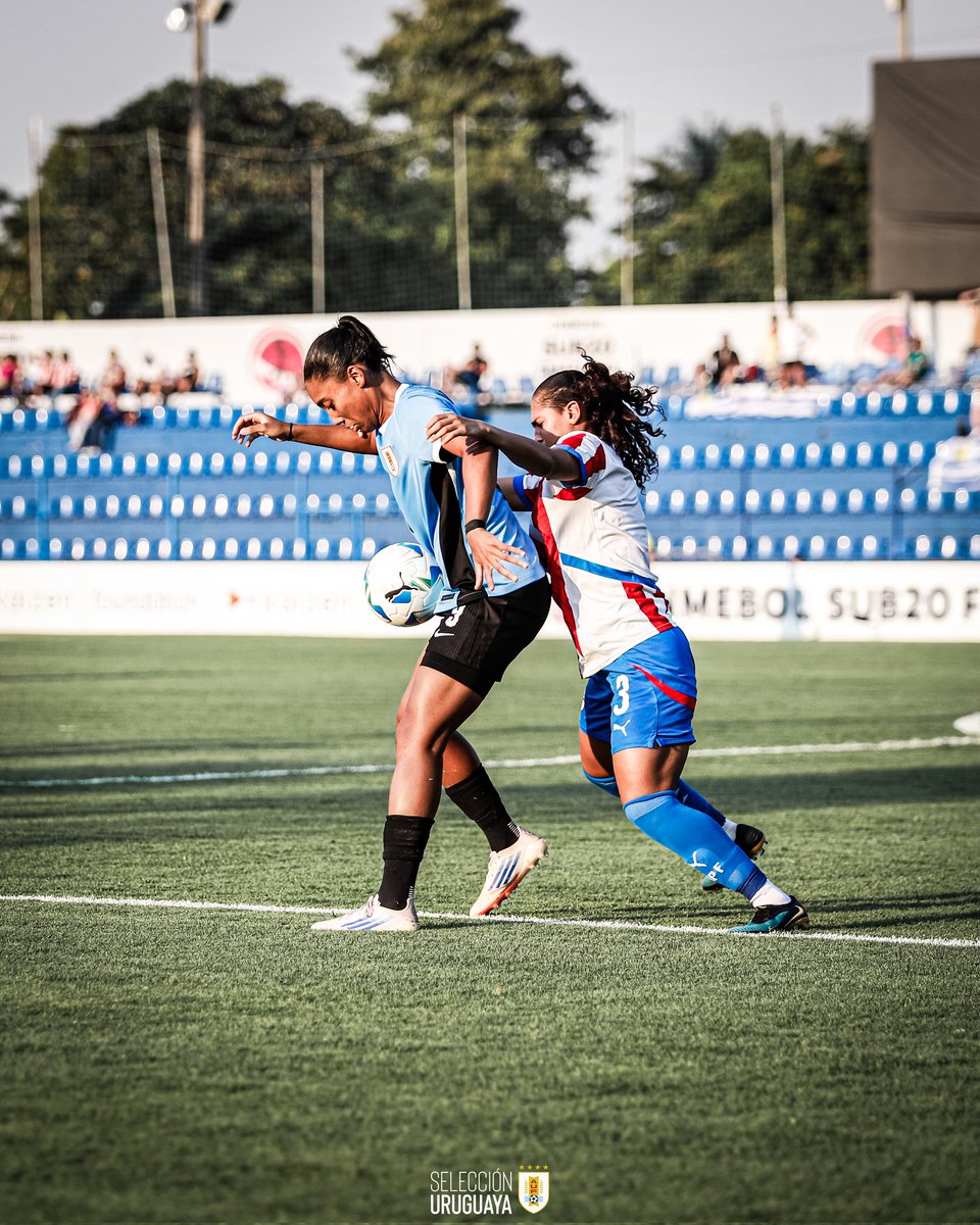 #Sub20Fem | FINAL DEL PARTIDO 

Uruguay 🇺🇾 0-0 🇵🇾 Paraguay 

⮕ Partido muy parejo, donde Valentina Cousillas fue la figura.

⮕ Uruguay mejoró defensivamente en el 2do. tiempo pero careció de ideas en ofensiva.

🔜 08/02 - 18 hrs. 🆚🇨🇱 Chile

📸 <a href="/AUFfemenino/">AUF Femenino</a>