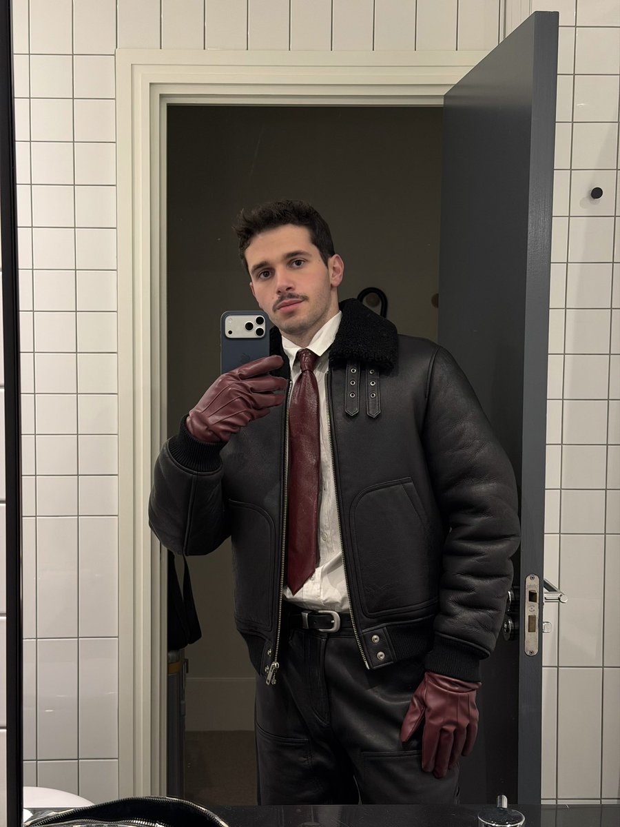 Elef | IG: Elefv tweet media