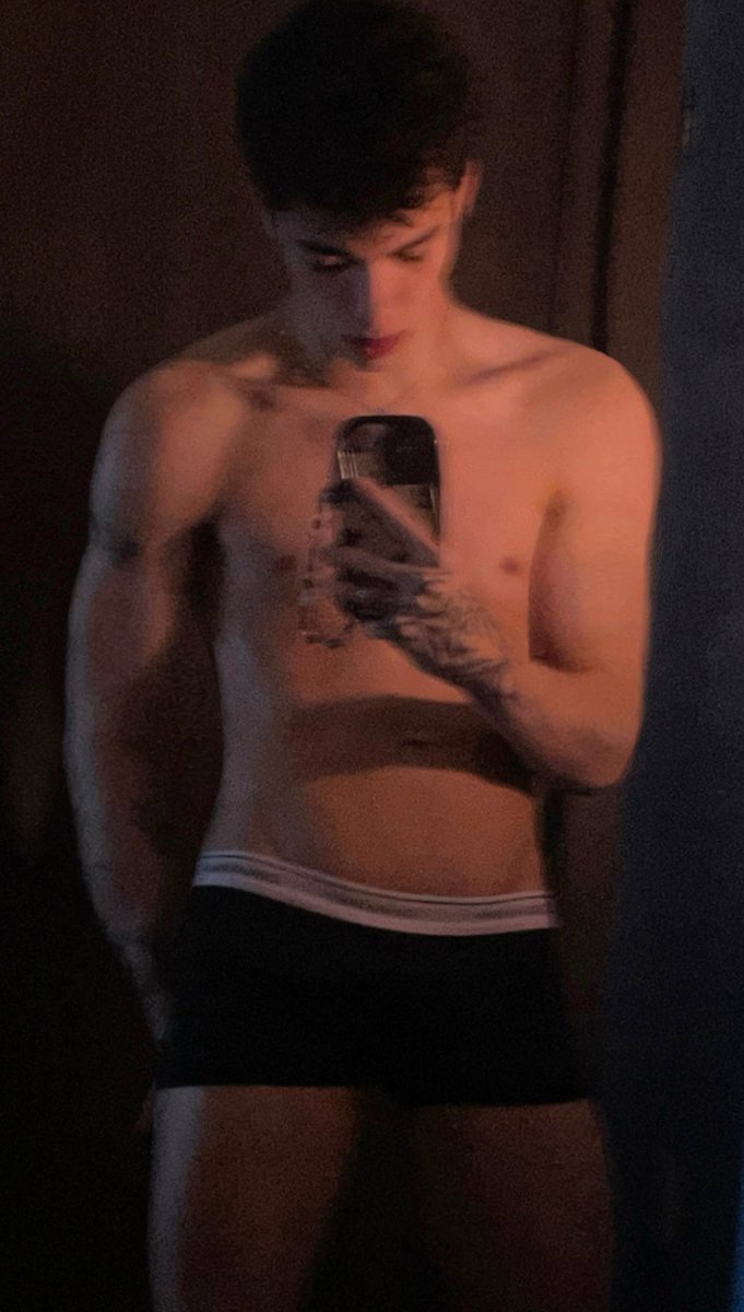 ale (@alealioxc) on Twitter photo 