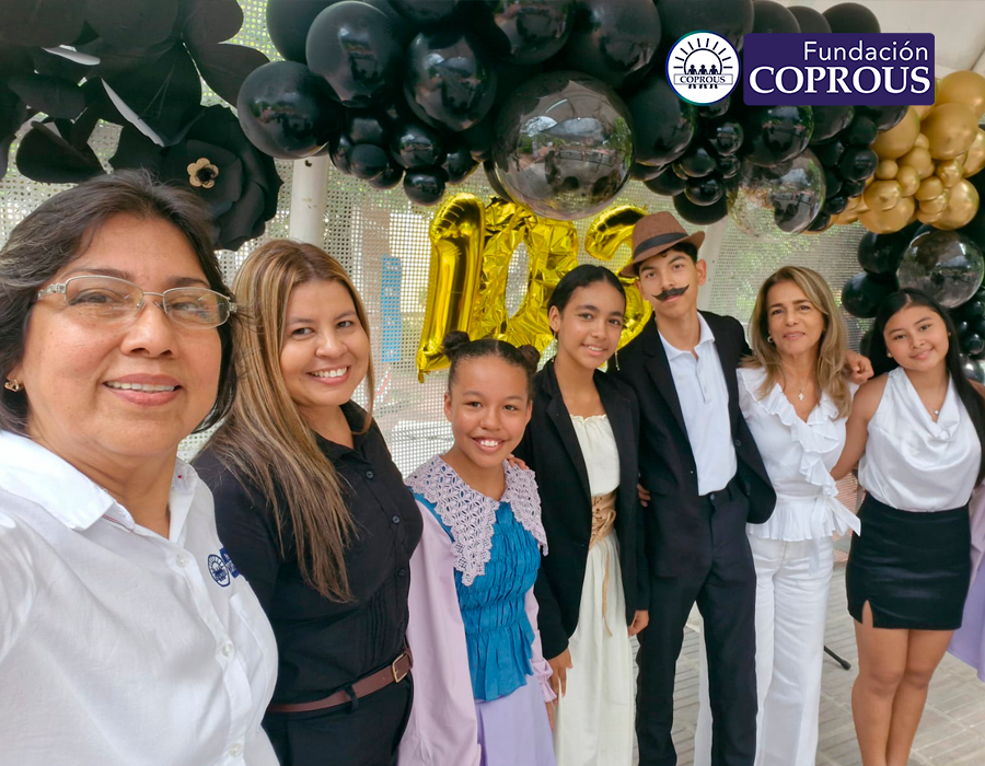 ongcoprous's tweet photo. Hoy, en el 103.° aniversario del legado de Julio Flórez, transformamos nuestra sede en un espacio de diálogo y crecimiento. 

A través de nuestro modelo de edu-entrenamiento, guiamos a los jóvenes a conectar con sus raíces para que florezcan sus carreras profesionales. https://t.co/1DcmxdR66R