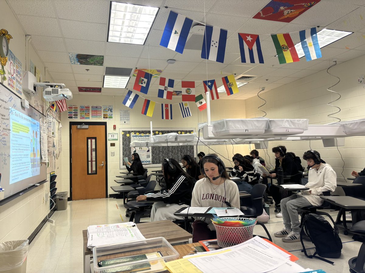 Laura Sanchez tweet media