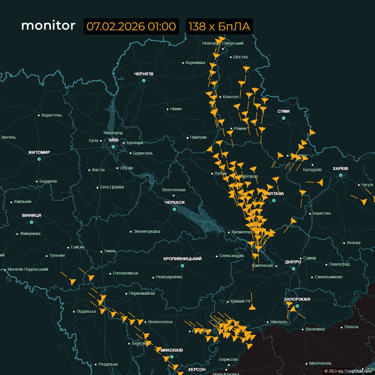 Загальна ситуація:
Великі скупчення БпЛА продовжують рух повз Полтаву та Кременчук у напрямку Кам'янського району Дніпропетровської області.

Нові групи БпЛА з Херсонщини прямують на Криворіжжя та Миколаївщину.
БпЛА з Миколаївщині у напрямку Вінниччини.

01:03 07.02.26
