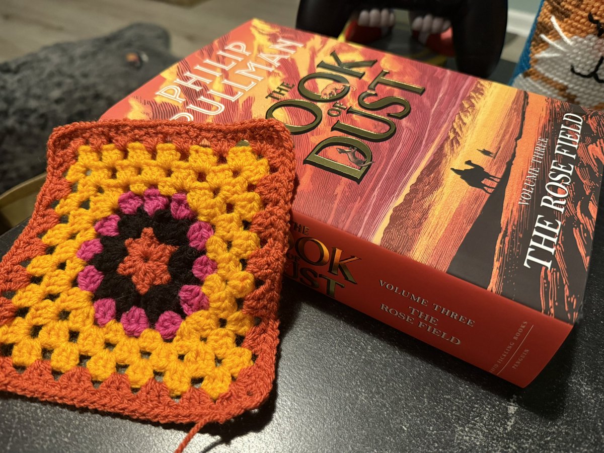 Invisible_shadows tweet media