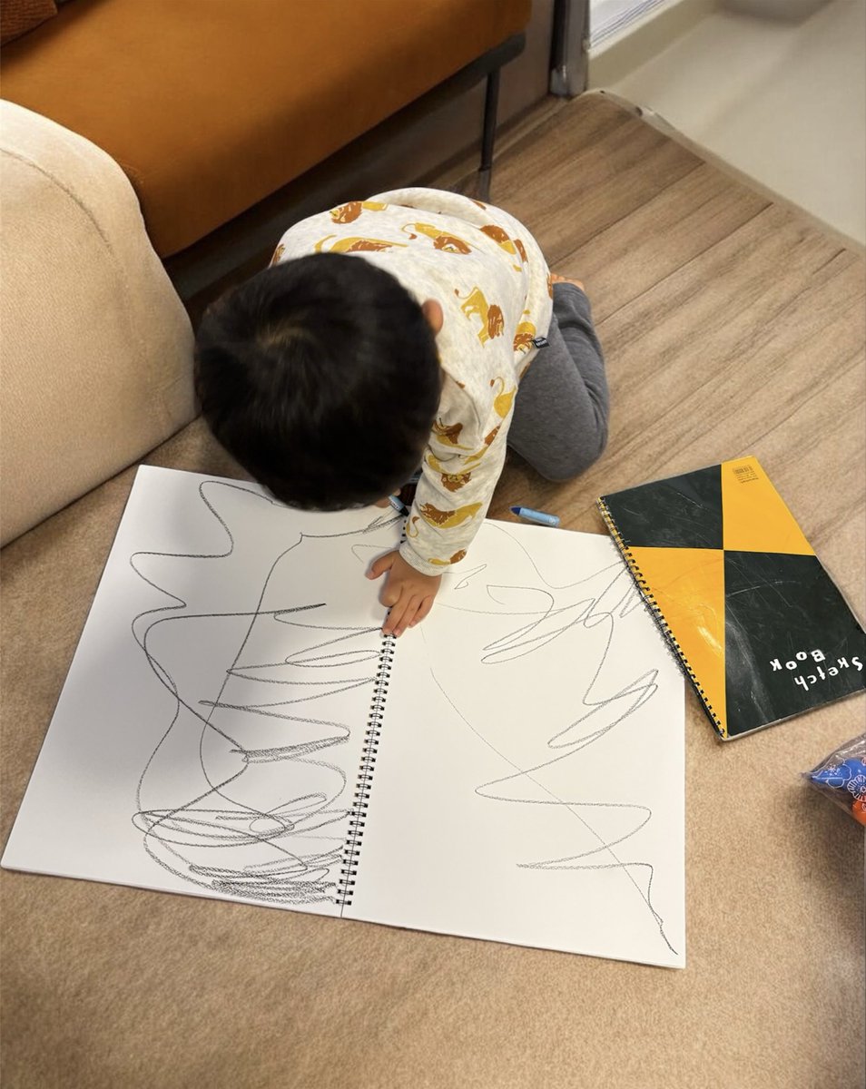 タケさんおはようございます☀️関口さんとの掛け合いを聴きながら👂息子のお絵描きに付き合う朝です🤣✏️（三桂には12年お世話になりました✨）ゴルフネタの掛け合いも楽しみです😋

#golf897 <a href="/GreenJacket897/">GOLF897</a>