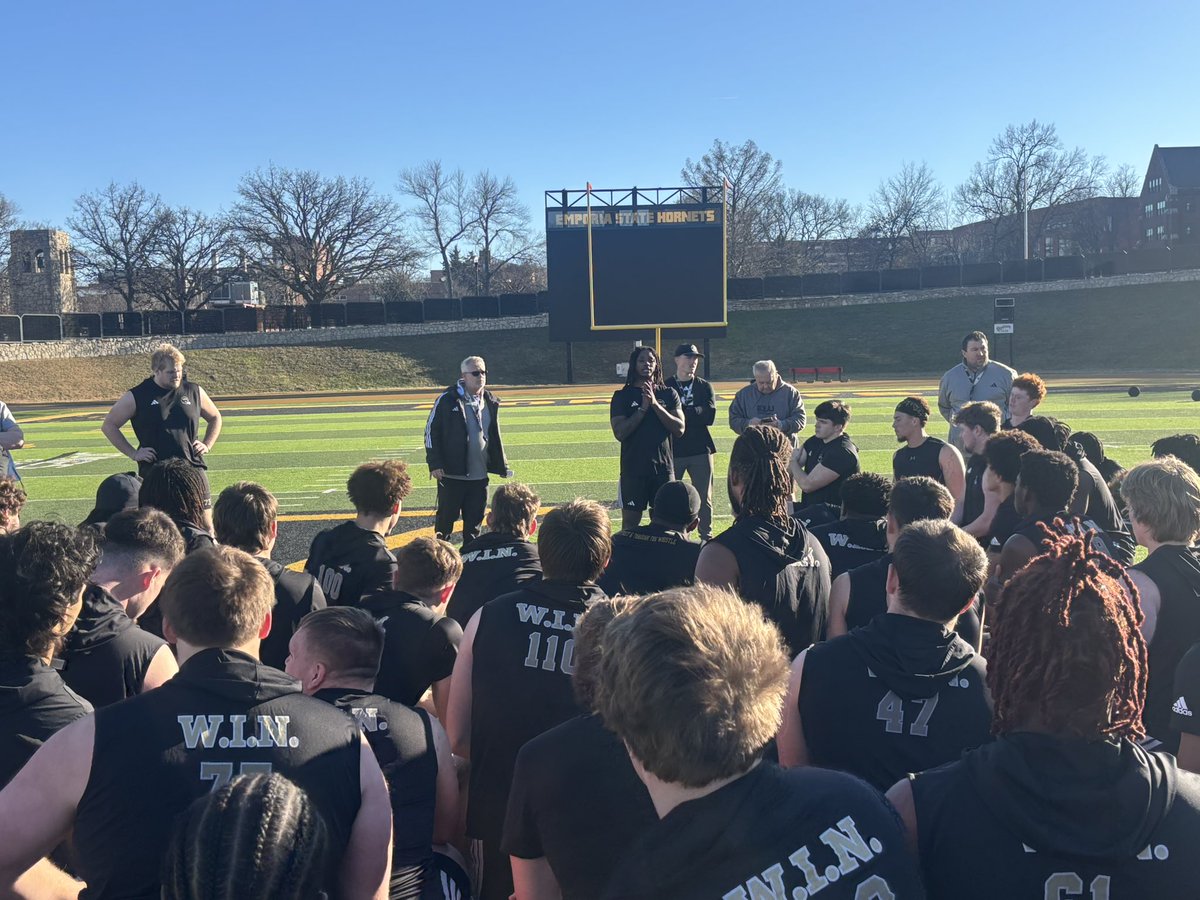 ESU Hornet Football tweet media