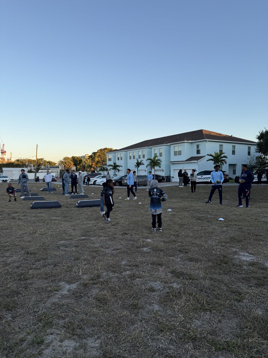 Keiser Football tweet media