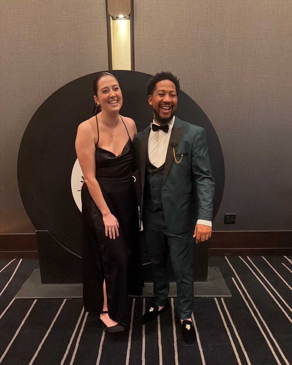 palmetto_wave's tweet image. Keys to Success, the conference, was about elevation. Being in a room full of high performers reinforces what it takes to compete at the next level. We left sharper and more motivated than ever to keep raising the bar. 💪
-
#keystosuccess #nashvilleconference #leadership