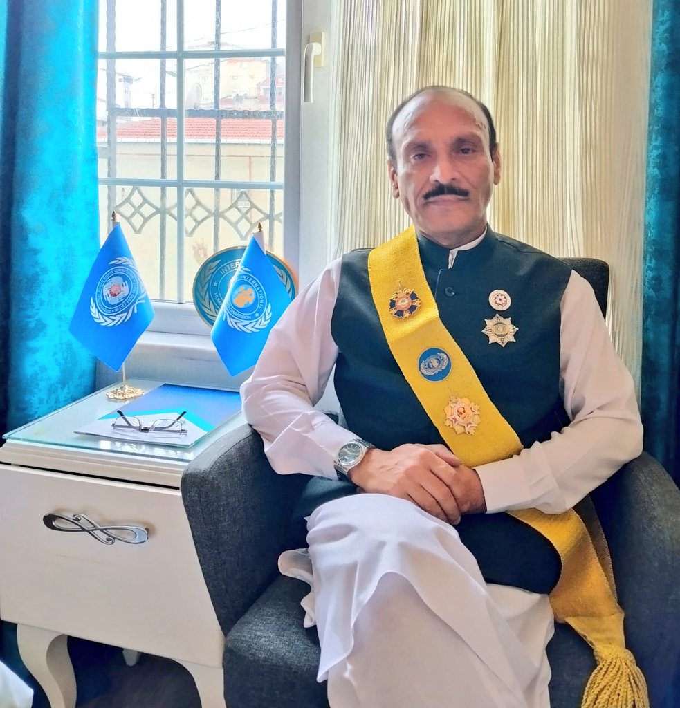 I strongly condemned on behalf of the International Human Rights Commission the terrorists attack in Islamabad,🇵🇰 today during the Friday prayer. 

My condolences to the families and people of Pakistan who lost their love once and those who are injured praying for fast recovery.