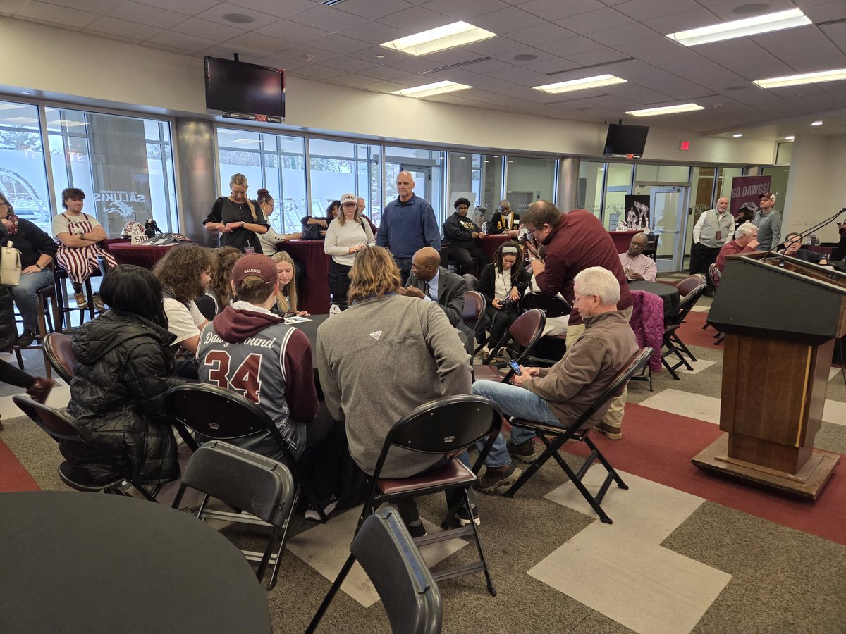 Mike Reis tweet media