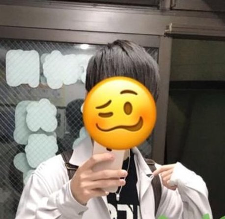 Simranni's tweet image. 入浴は15時 🧑