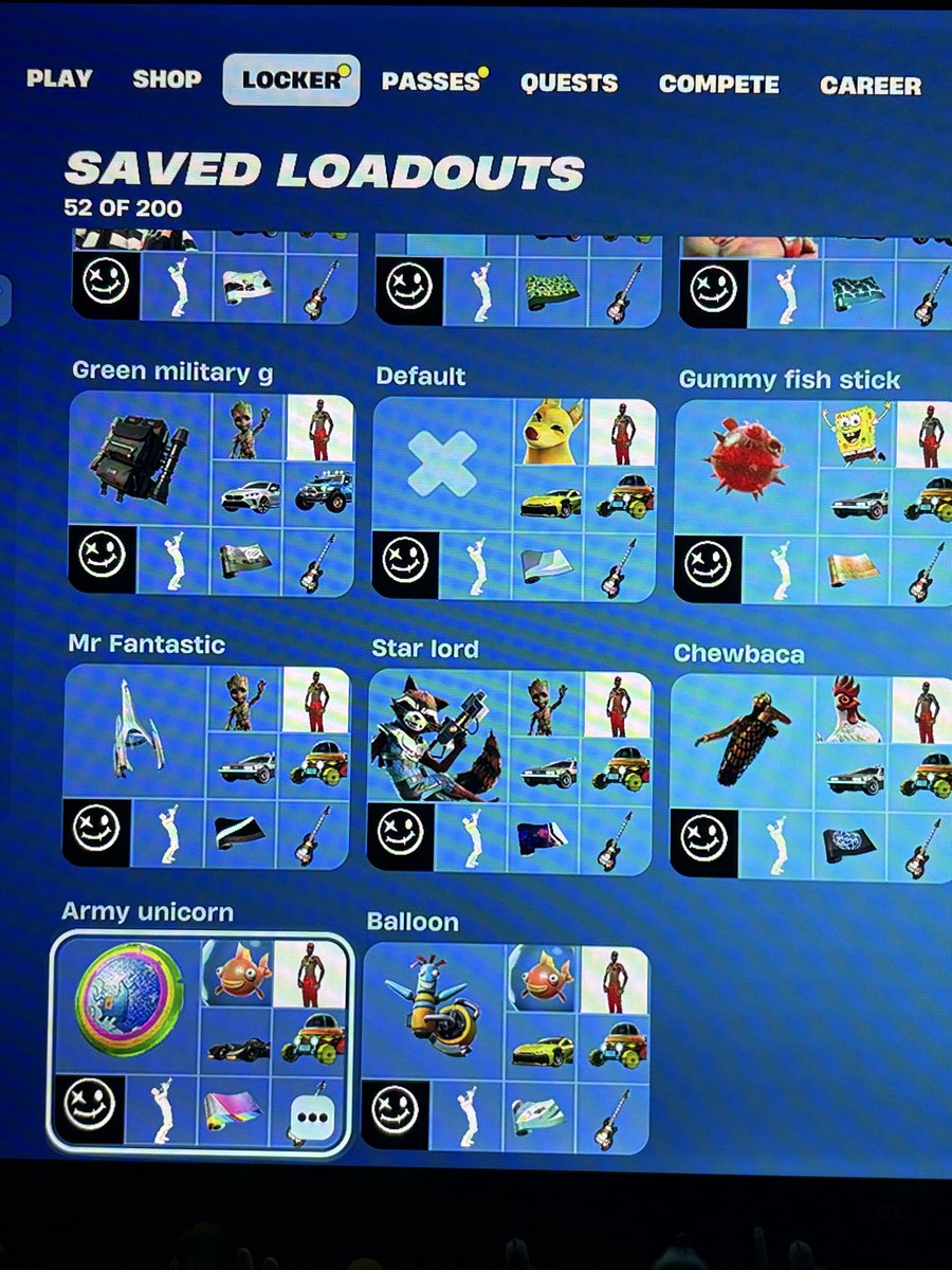 Deits_Nuts's tweet photo. @FortniteStatus My loadouts don’t show the skin but instead show the backbling it’s super annoying https://t.co/fQzfOzoE7J