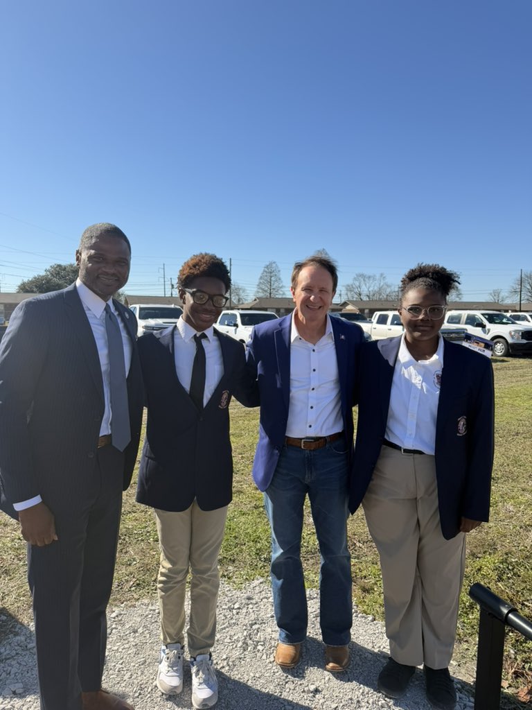 Governor Jeff Landry tweet media