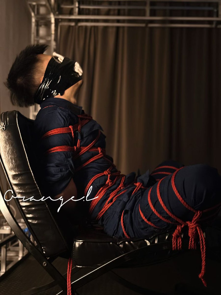 Orange.L tweet media