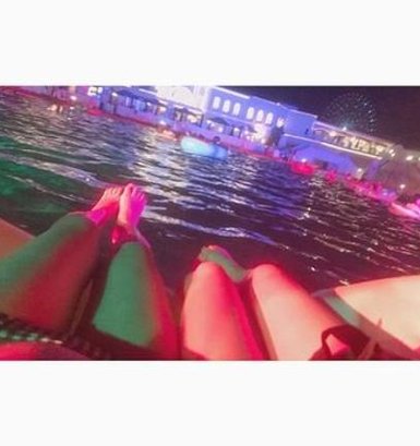 spiderlinux's tweet image. 新鮮な丼を準備する 🍟