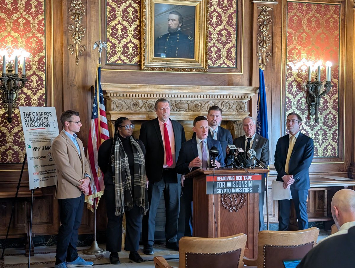 Robin Cook 🛡️ tweet media