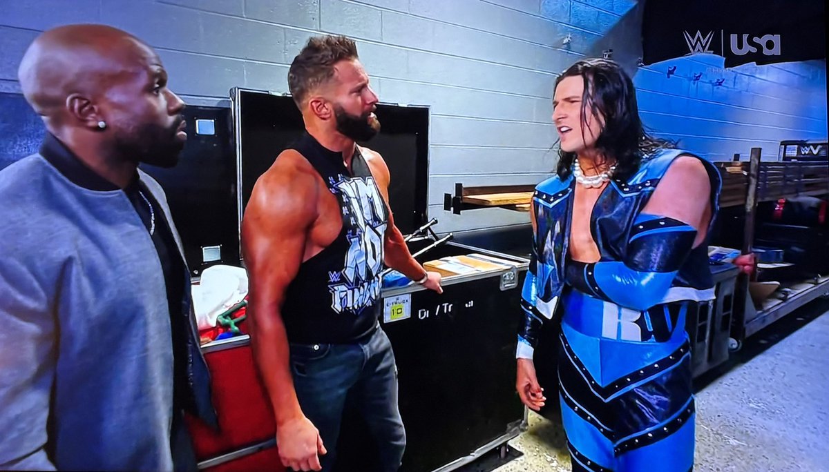 I spit out my drink when I heard <a href="/KitWilson_PD/">KIT💪WIL💪SON💪</a> call <a href="/TheMattCardona/">Matt Cardona</a> a “Protein Bar with chiseled abs” 🤣🤣 

#Smackdown