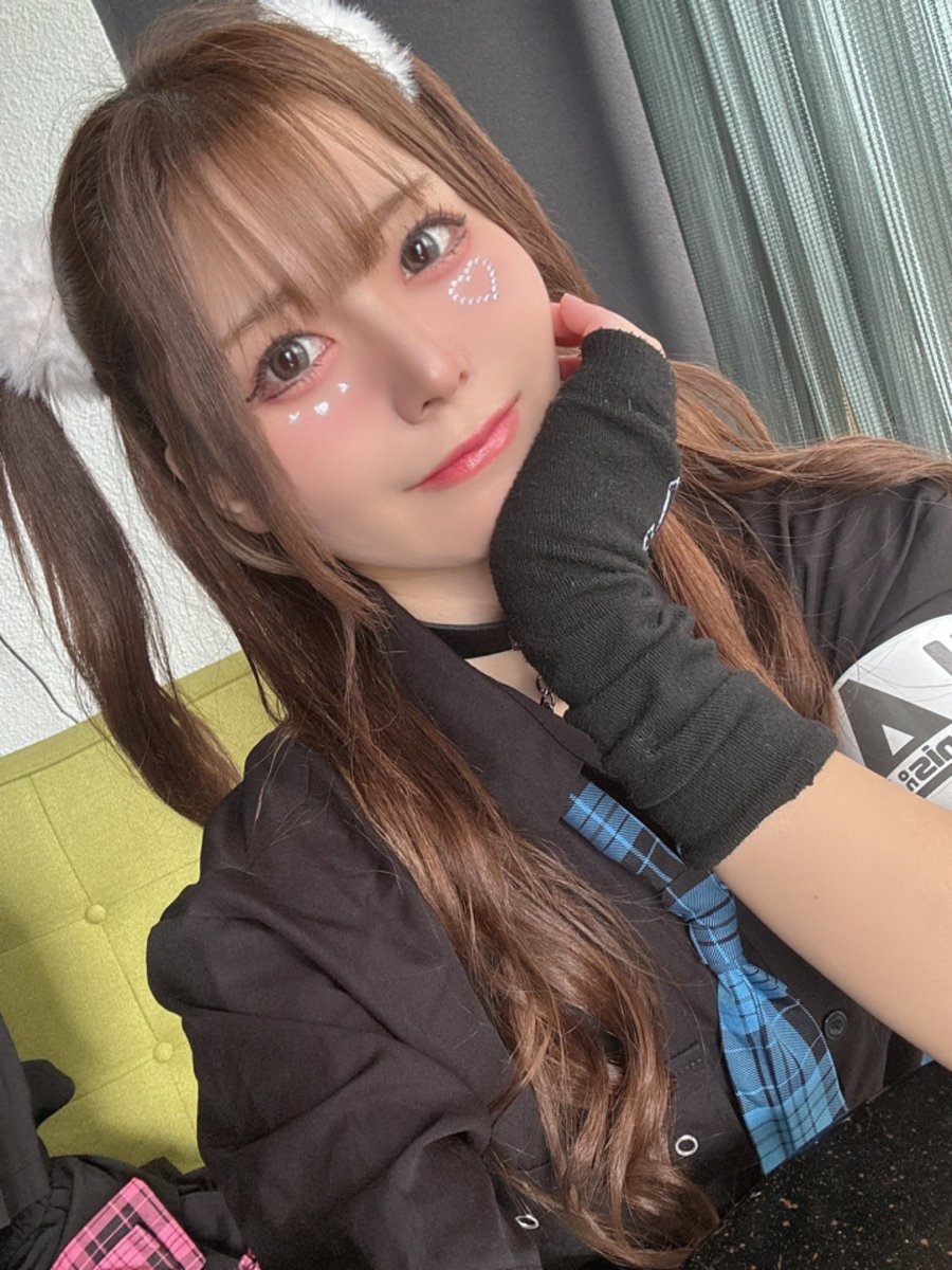 666rarai's tweet photo. あにそんじゅ🐰
今日はちょっぴりお姉さんモード？🩷
ぷちでぃあのステージ見に来てね🥰✨

#あにそんじゅ https://t.co/P2DinK3ZOi