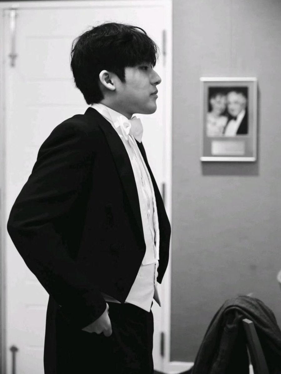 이사진들 참조으다....아아