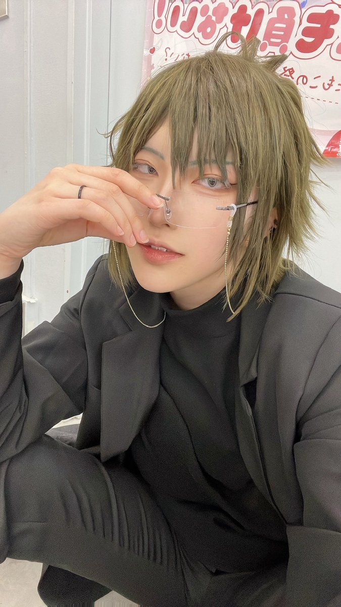 ⚠︎︎cos / 私服捏造有

セルフ22歳組できた〜‼️🩶💚
#きりろぐ