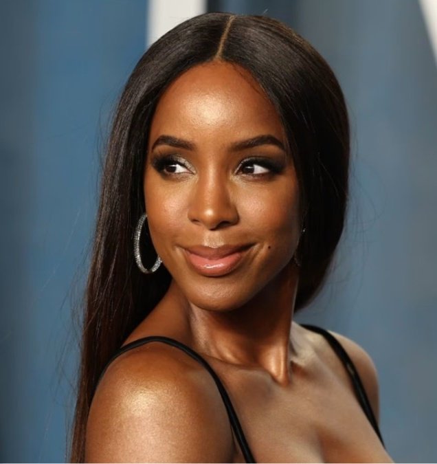 JillRobiFangirl's tweet image. I think Kelly Rowland could very much be the next Sandra Bullock/America's sweetheart. I really want her in more rom coms, please.