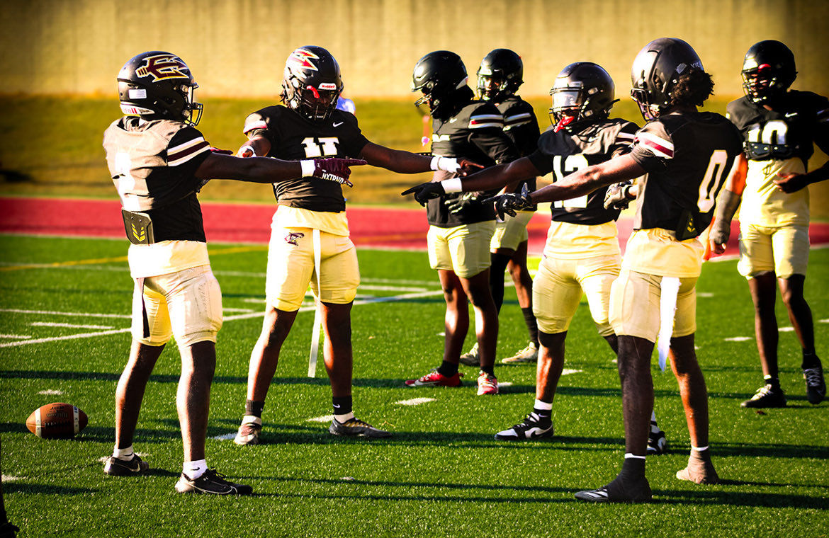 EC_RedDevils's tweet image. We are still on the hunt for unsigned 26’s #RedDevils 

Must have 2.5 + GPA

Apply for school eureka.edu

Needs: OL ~ DL ~ TE  ~ QB  

REACH OUT &amp;gt; @TheRedZoneCoach 
@Coach_Ramces @DionJordan96 

We still have roster spots for you #WeAreEC #BringTheJuice🏴‍☠️ 🏆🏆