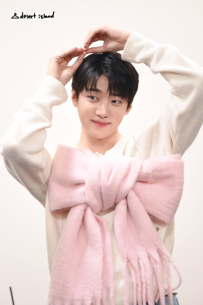 260207 에버라인 시그 1차
리본짱이🎀
#JAECHAN #재찬