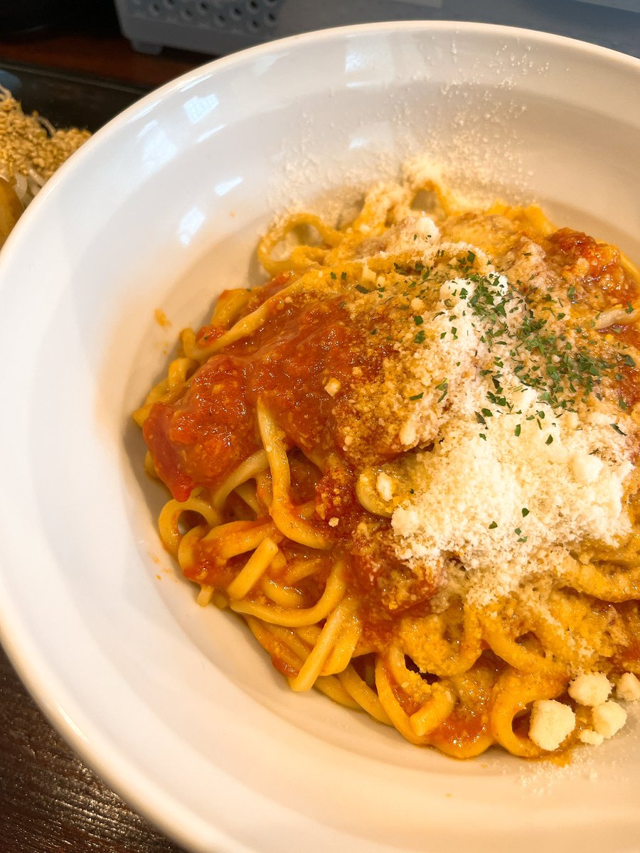 K59366H's tweet photo. イタリアントマト油そば😋☝️

美味しい👍

今日は、荒田周辺をぶらり🚶‍♀️ https://t.co/JJWHYdm4hs