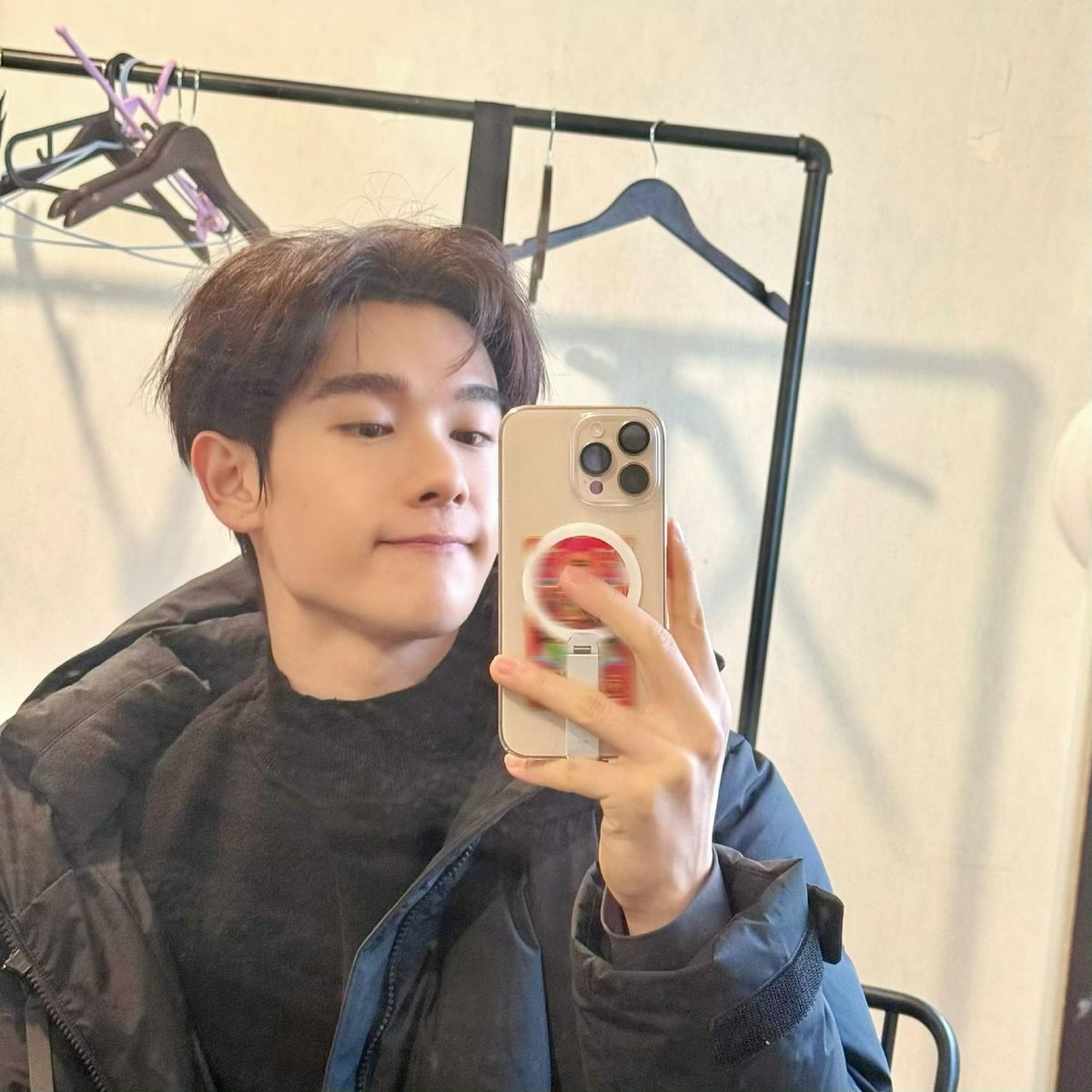 Autupoo's tweet image. สุดหล่อ แฮปปี้สุดสัปดาห์ค่าาา
#นายท่านกรชิต #高卿尘 #高卿尘Nine #GaoQingchen