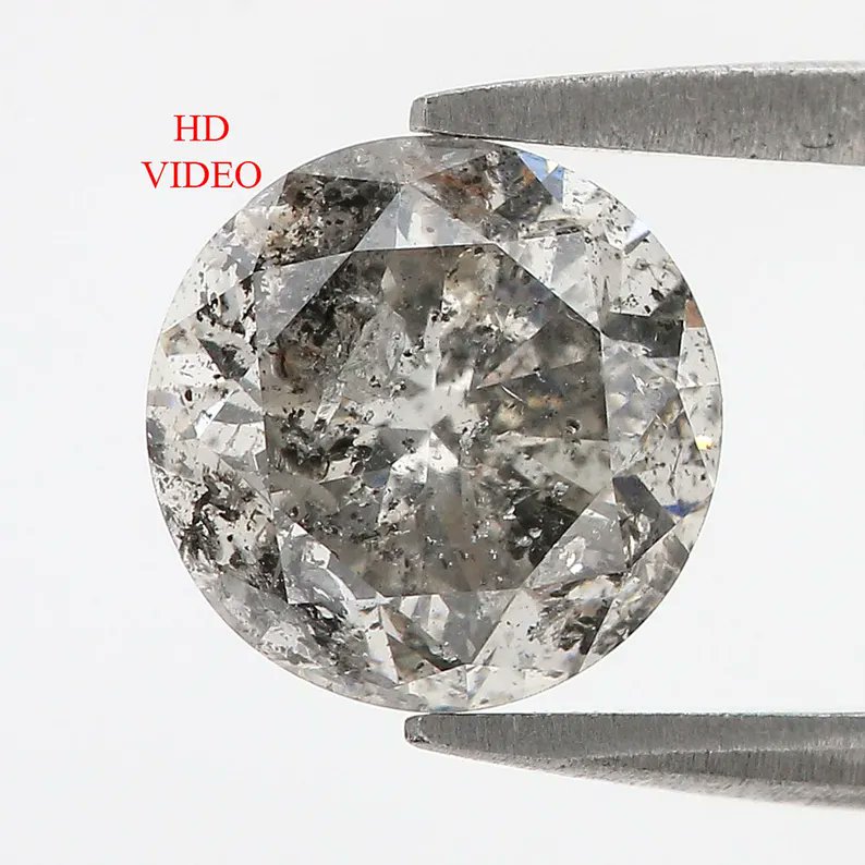 Lukhidiamond's tweet image. 2.35  CT Natural Loose Round Shape Diamond Salt And Pepper Round Diamond 8.25  MM Natural Black Gray Color Round Brilliant Cut Diamond KDL3324

ETSY : etsy.com/listing/445281…

#NaturalDiamond #LooseDiamond #RoundShapeDiamond #RoundDiamond #RoundBrilliantCut #SaltAndPepperDiamond