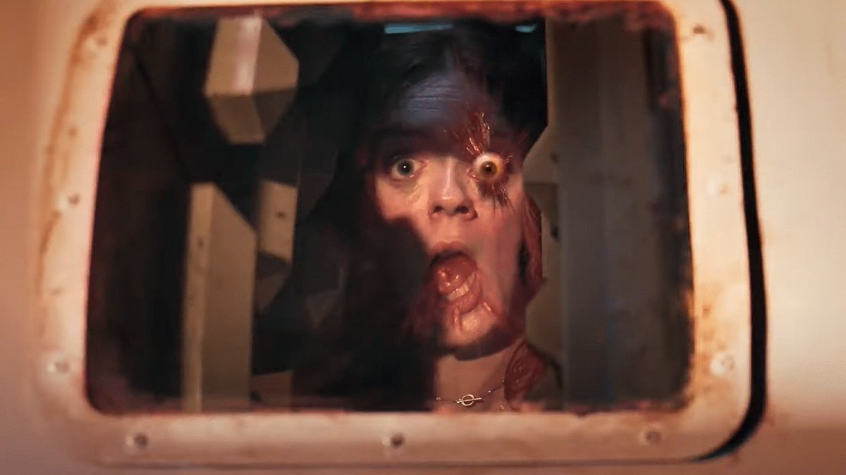 EVILSCRE4M's tweet image. Heart Eyes was released on this day in 2025.